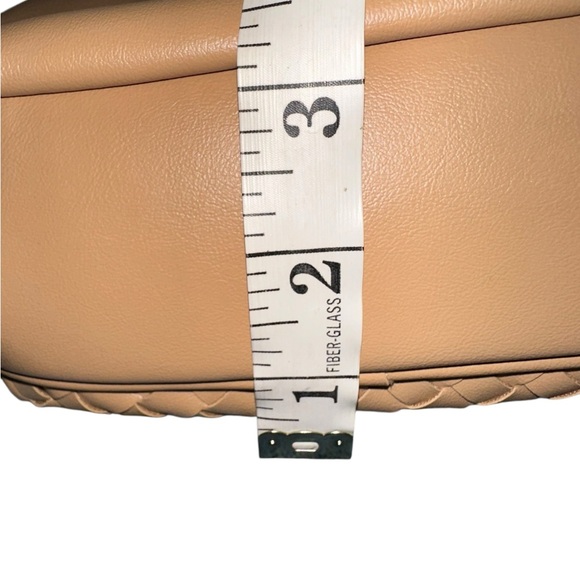 Urban Expressions Women\'s Woven Sling Tan and gold hardware NWOT main image 8